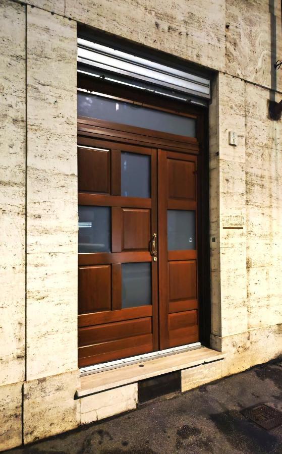 Monolocale Maria Vittoria Apartment Turin Exterior photo